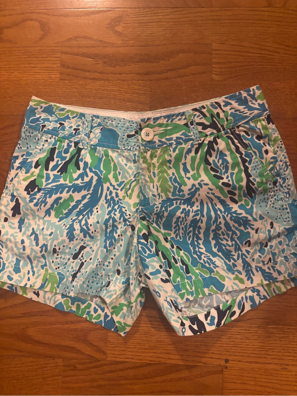 Lilly Pulitzer Callahan Shorts "Let's Cha Cha"